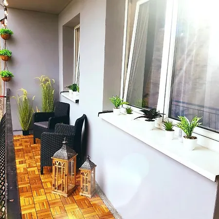 Sweet Chocolate Apartment *